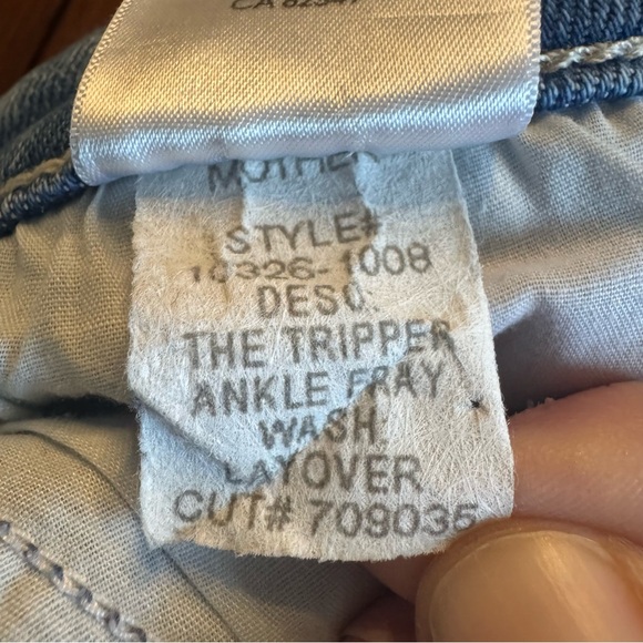 Mother Women’s Denim Jeans Tripper Ankle Fray Layover Wash Size 28 Button Fly - Picture 8 of 11